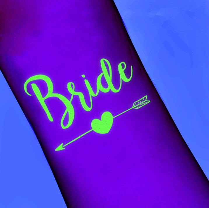 Leuchtende JGA-Tattoos im Set – Neon-Tattoos für Junggesellinnenabschied und Bachelorette Party