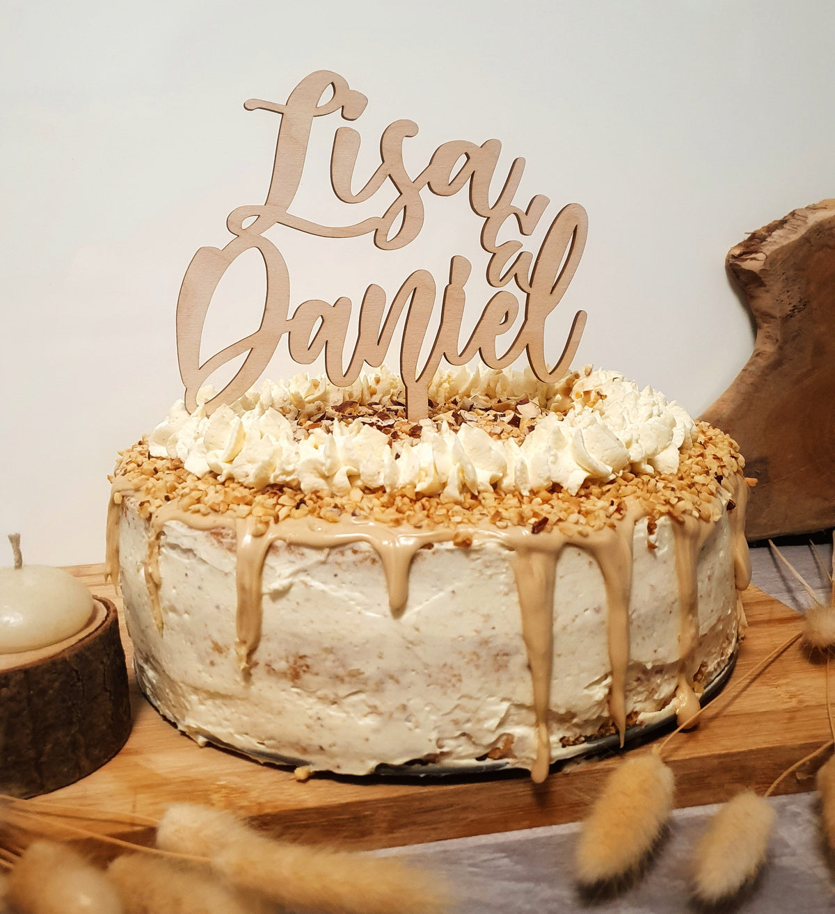 Personalisierter Hochzeits-Torte Topper TP16 aus Holz mit Namen – individuell gestaltetes Andenken für die Hochzeitstorte