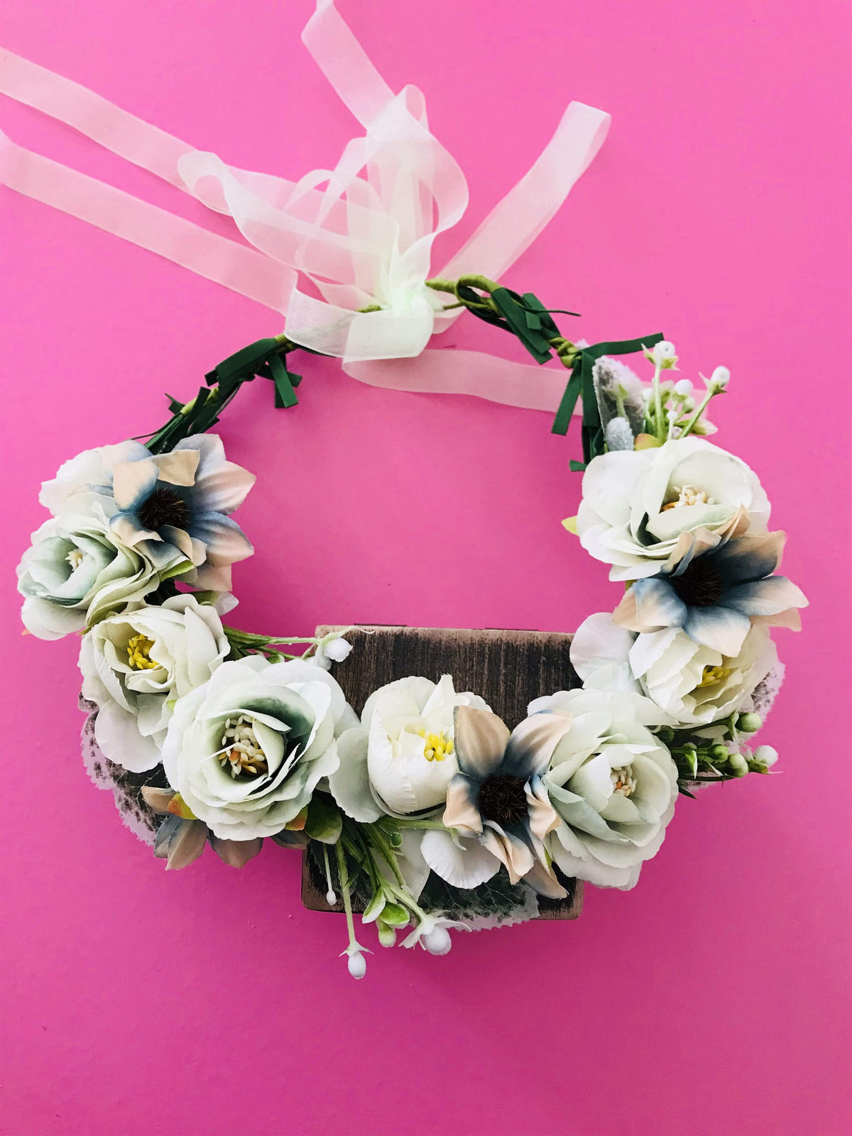 Romantischer Blumenkranz BK31 mit getrockneten Blumen – elegante Hochzeitsdeko für unvergessliche Momente