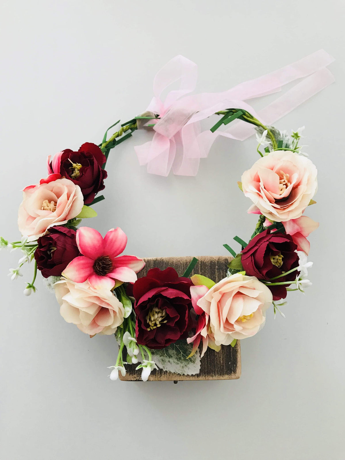 Romantischer Blumenkranz BK30 mit getrockneten Blumen für Hochzeiten und Fotoshootings - elegante Hochzeitsdeko